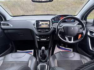 Peugeot 2008 thumbnail