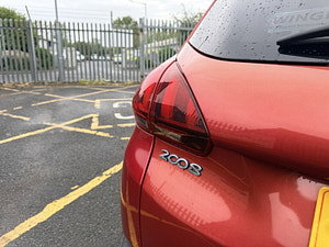 Peugeot 2008 thumbnail