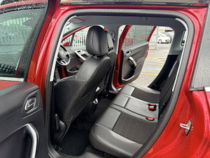 Peugeot 2008 thumbnail