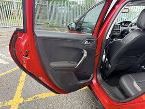 Peugeot 2008 thumbnail