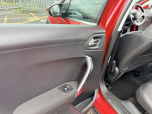 Peugeot 2008 thumbnail