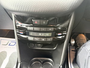 Peugeot 2008 thumbnail