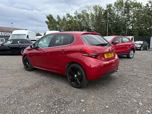 Peugeot 208 thumbnail