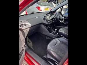 Peugeot 208 thumbnail