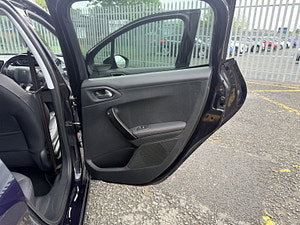 Peugeot 208 thumbnail