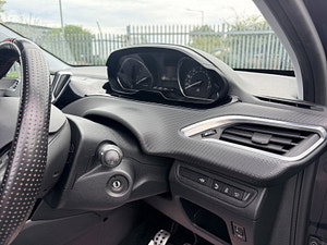 Peugeot 208 thumbnail