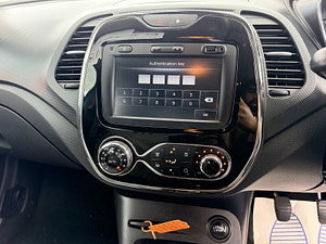 Renault Captur thumbnail