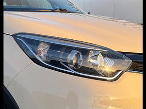 Renault Captur thumbnail