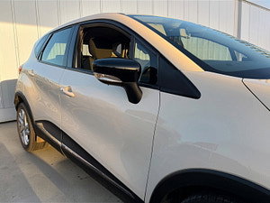 Renault Captur thumbnail
