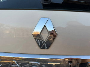 Renault Captur thumbnail