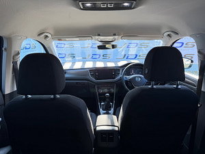 Volkswagen T-Roc thumbnail