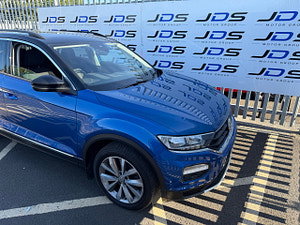 Volkswagen T-Roc thumbnail