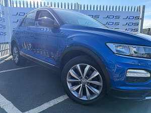 Volkswagen T-Roc thumbnail