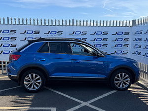 Volkswagen T-Roc thumbnail