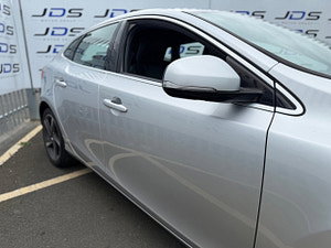 Volvo V40 thumbnail