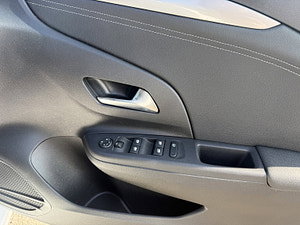 Vauxhall Corsa thumbnail
