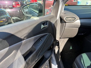 Vauxhall Crossland X thumbnail