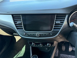 Vauxhall Crossland X thumbnail