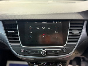 Vauxhall Crossland X thumbnail