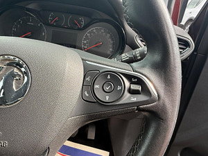 Vauxhall Crossland X thumbnail