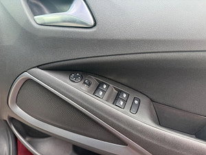 Vauxhall Crossland X thumbnail