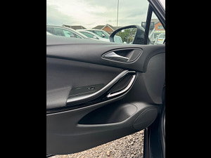 Vauxhall Astra thumbnail
