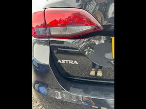 Vauxhall Astra thumbnail