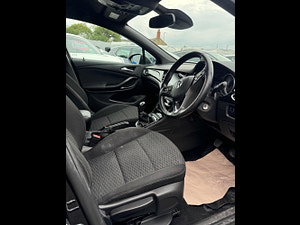 Vauxhall Astra thumbnail