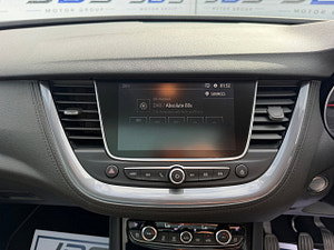 Vauxhall Grandland X thumbnail