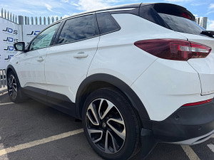 Vauxhall Grandland X thumbnail