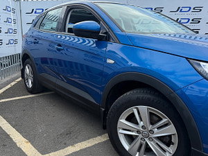 Vauxhall Grandland X thumbnail