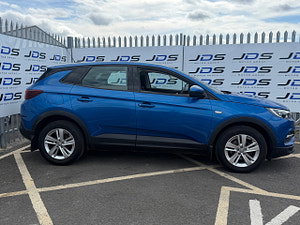 Vauxhall Grandland X thumbnail