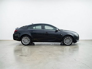 Vauxhall Insignia thumbnail
