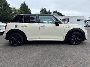 MINI Hatch thumbnail