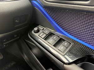Toyota C-HR thumbnail