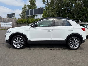 Volkswagen T-Roc thumbnail