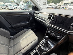 Volkswagen T-Roc thumbnail