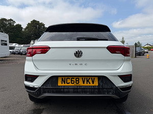 Volkswagen T-Roc thumbnail