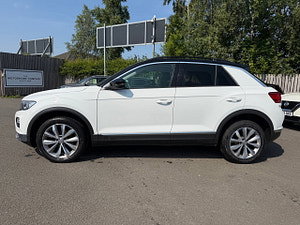 Volkswagen T-Roc thumbnail