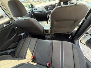 Volkswagen T-Roc thumbnail