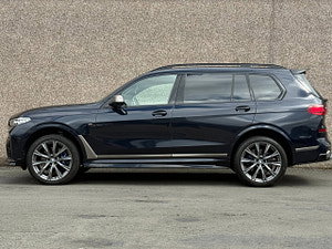 BMW X7 thumbnail