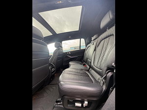 BMW X7 thumbnail