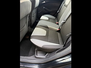 Ford Focus thumbnail