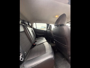 Nissan Leaf thumbnail