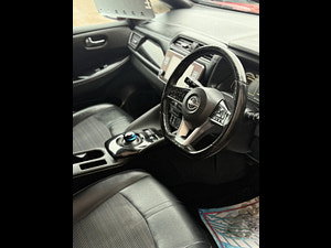 Nissan Leaf thumbnail
