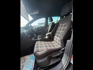 Volkswagen Golf thumbnail