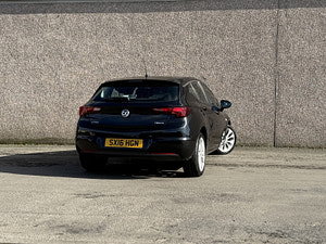 Vauxhall Astra thumbnail