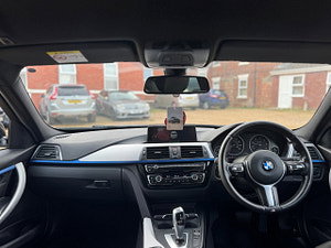 BMW 3 Series thumbnail