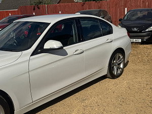 BMW 3 Series thumbnail