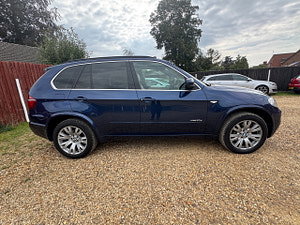 BMW X5 thumbnail
